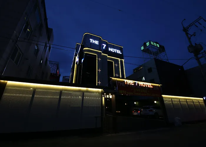 The 7 Hotel